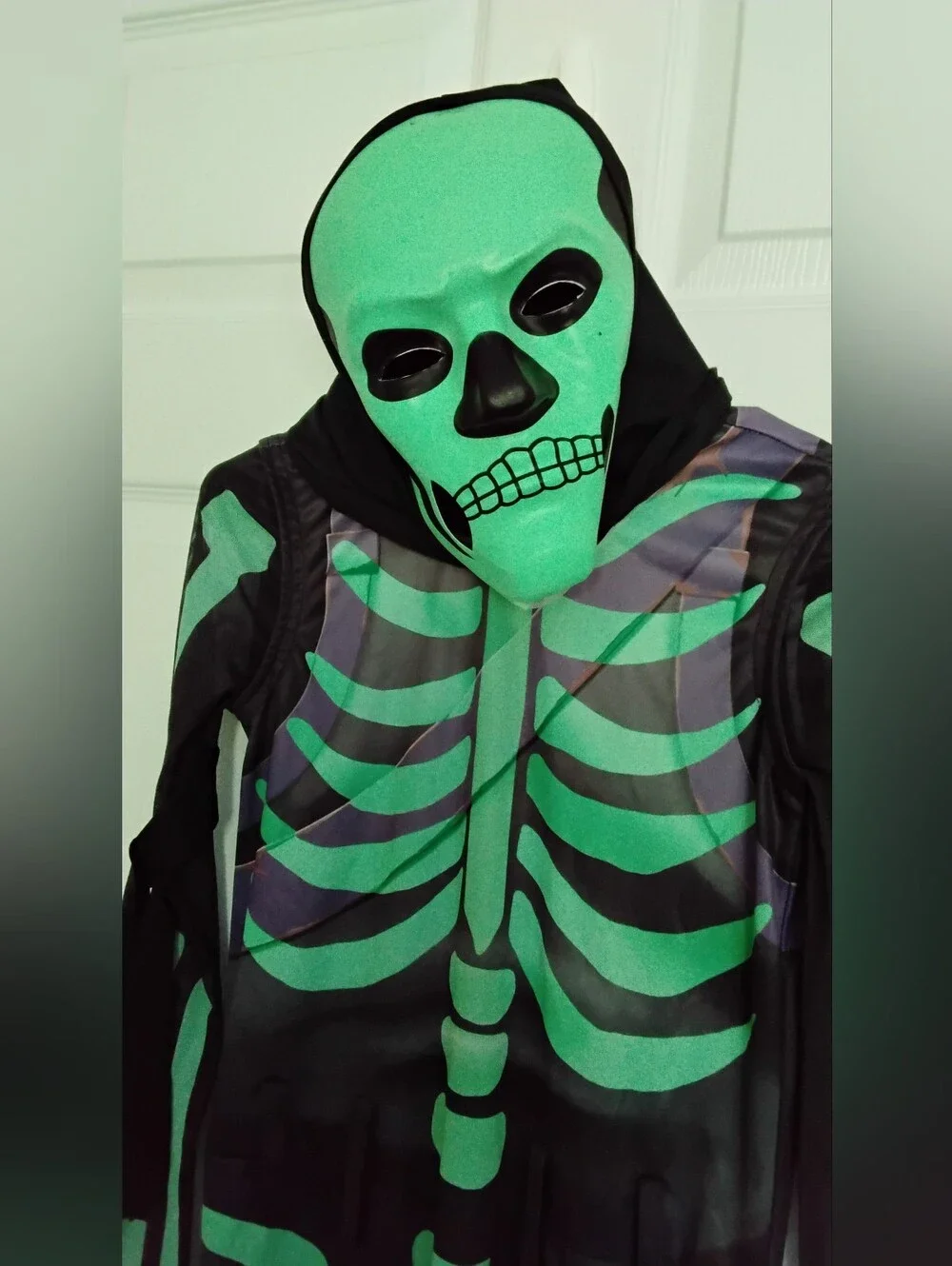 Fortnite Kids Skull Trooper Glow Green Skeleton Costume with Mask